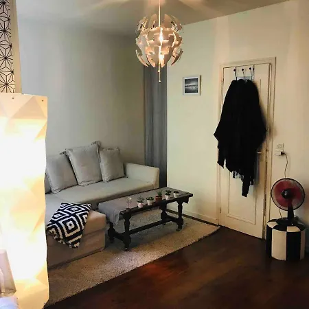 Joli Studio Lumineux A Deux Pas De Paris شقة